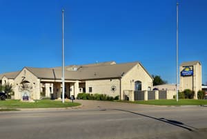 thumbnail: Exterior