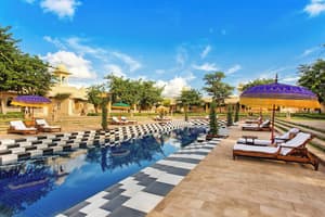 thumbnail: Outdoor pool