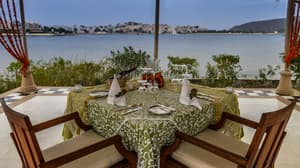 thumbnail: Dining