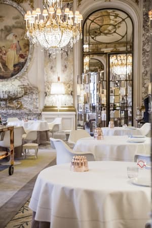 thumbnail: Restaurant