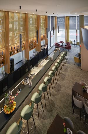 thumbnail: Bar (on property)