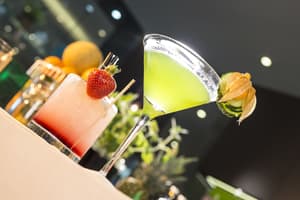 thumbnail: Bar (on property)
