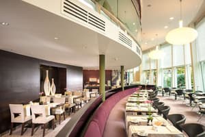 thumbnail: Restaurant