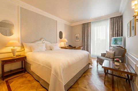 Deluxe single room