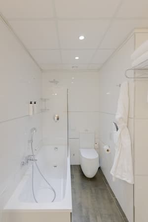 thumbnail: Bathroom