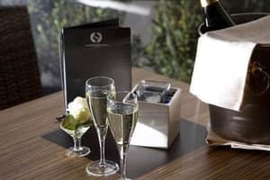 thumbnail: Bar (on property)