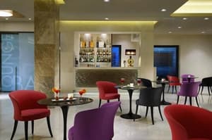 thumbnail: Bar (on property)