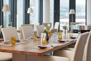 thumbnail: Restaurant