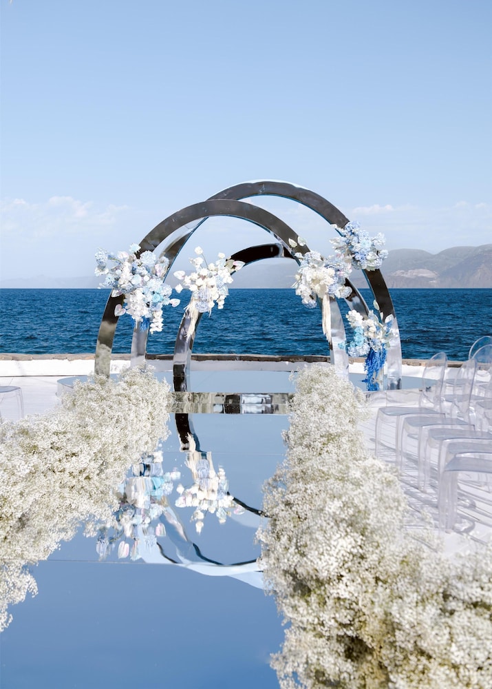Indoor wedding