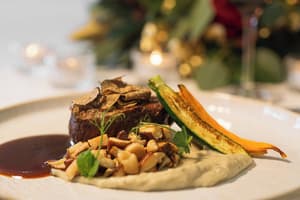 thumbnail: Restaurant