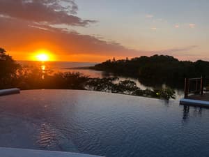 thumbnail: Infinity pool