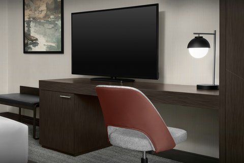 King Room Desk
