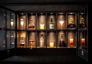 thumbnail: Bar (on property)