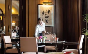 thumbnail: Restaurant