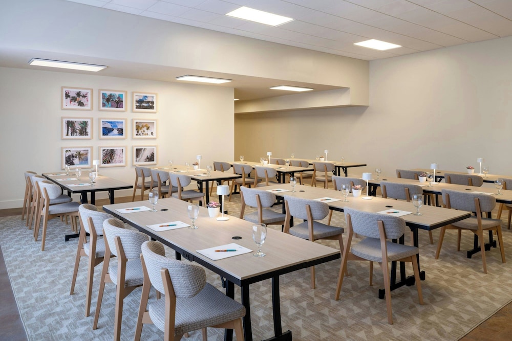 Meeting facility