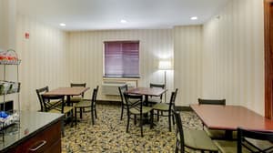 thumbnail: Bar (on property)