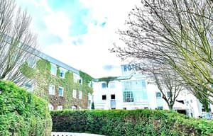 thumbnail: Front of property
