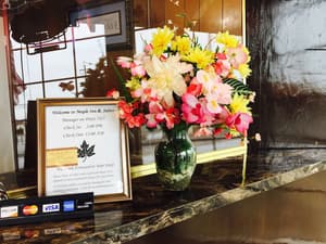 thumbnail: Interior entrance