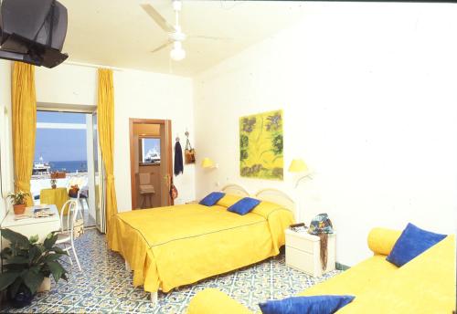 20095087.jpg
