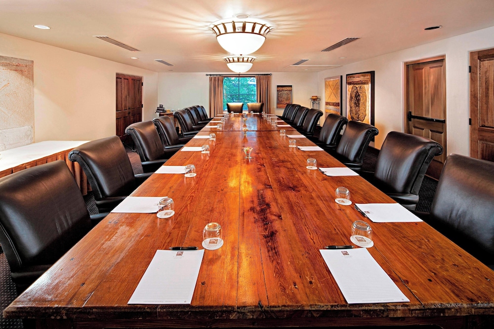 Meeting facility