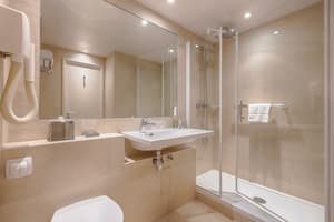 thumbnail: Bathroom