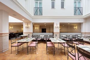 thumbnail: Bar (on property)
