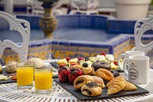 thumbnail: Breakfast buffet