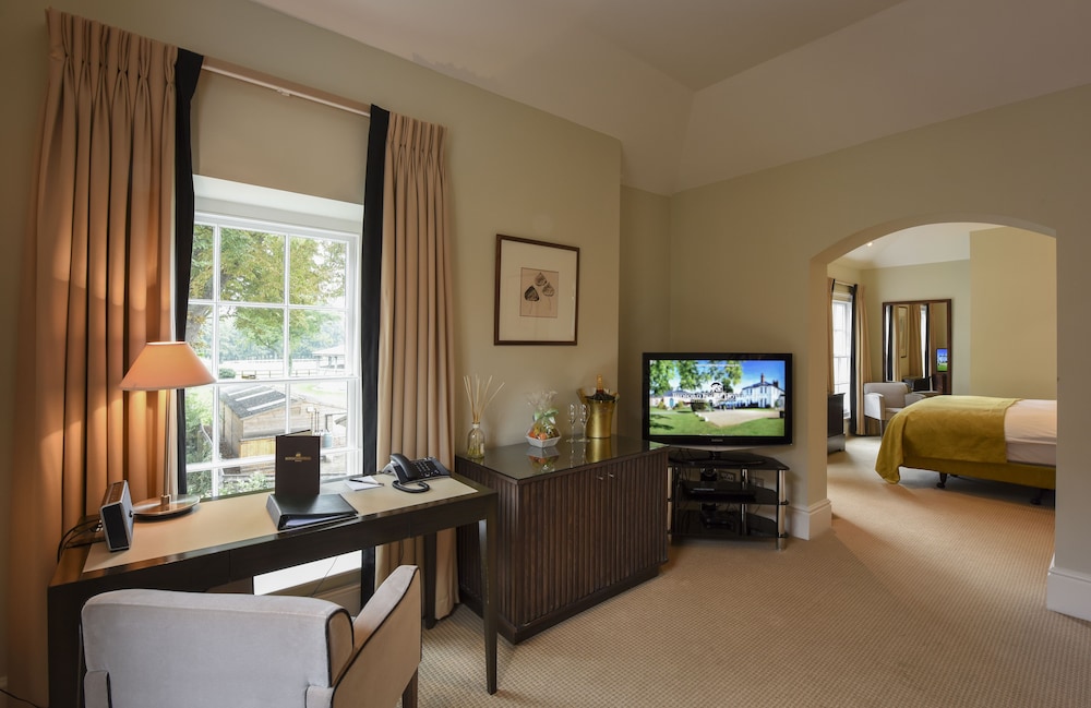 In-room business center