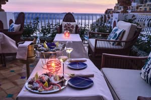 thumbnail: Bar (on property)