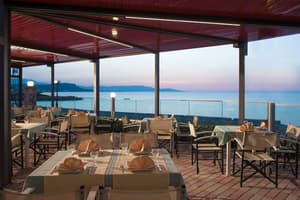 thumbnail: Restaurant