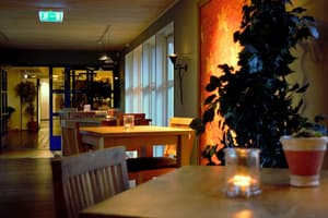 thumbnail: Bar (on property)