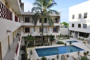 thumbnail: Outdoor pool