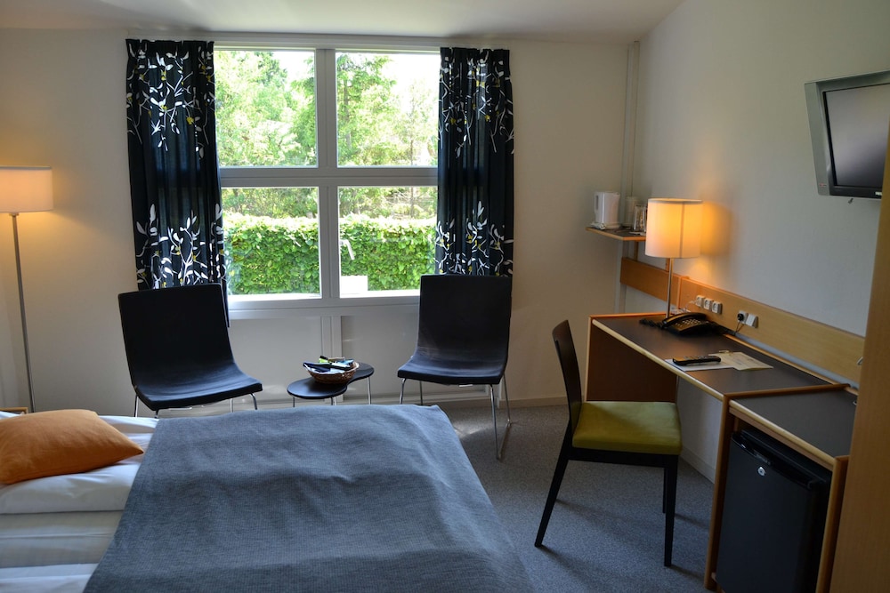 In-room business center