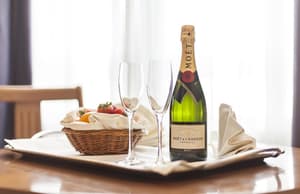 thumbnail: Room service - dining