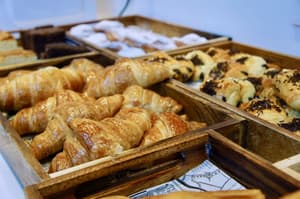 thumbnail: Breakfast area