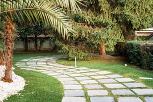 thumbnail: Garden