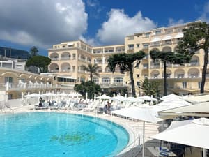 thumbnail: Outdoor pool