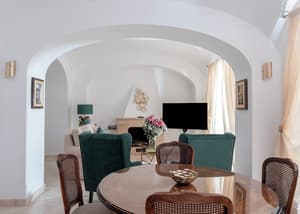 thumbnail: Living room