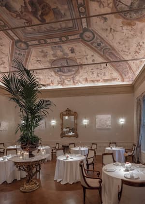 thumbnail: Restaurant