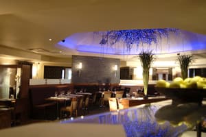 thumbnail: Restaurant