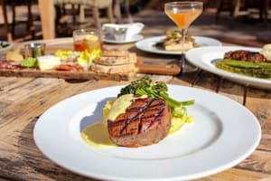 thumbnail: Restaurant