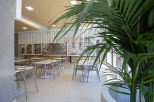 thumbnail: Bar (on property)
