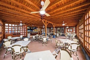 thumbnail: Breakfast area