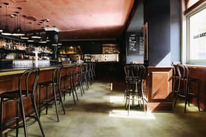 thumbnail: Bar (on property)