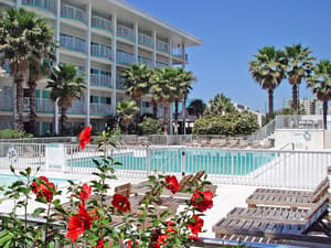 thumbnail: Outdoor pool