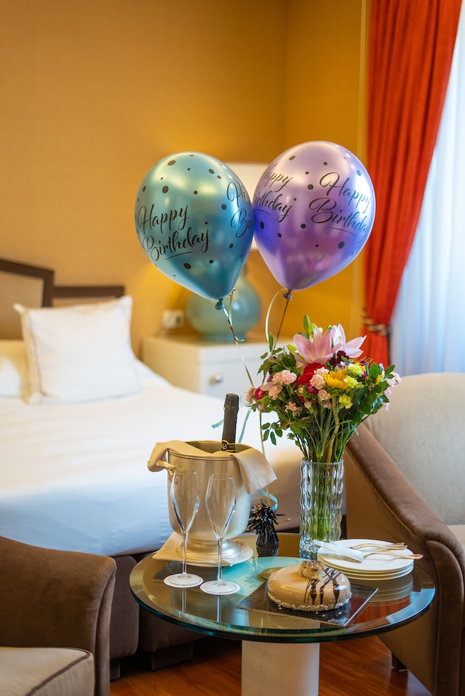 Room service - dining