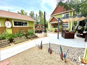 thumbnail: Garden