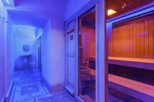 thumbnail: Sauna