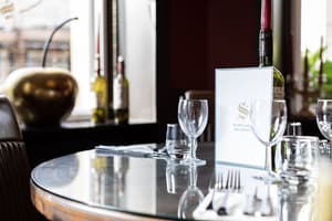 thumbnail: Restaurant