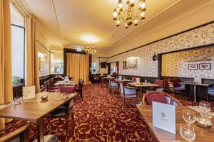 thumbnail: Restaurant